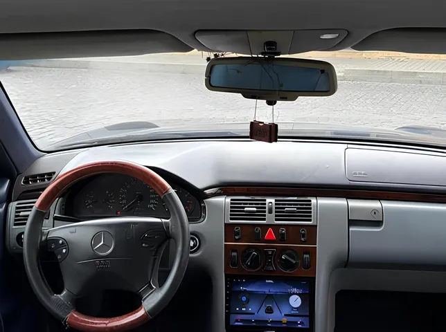 Mercedes E 230, 2.3 L, 1996 i̇l, 296 000 km, Bakı - Qiymət: 6 300 ₼ - Tunel.az