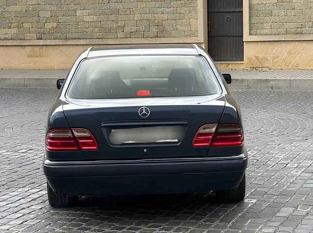 Mercedes E 230, 2.3 L, 1996 i̇l, 296 000 km, Bakı - Qiymət: 6 300 ₼ - Tunel.az