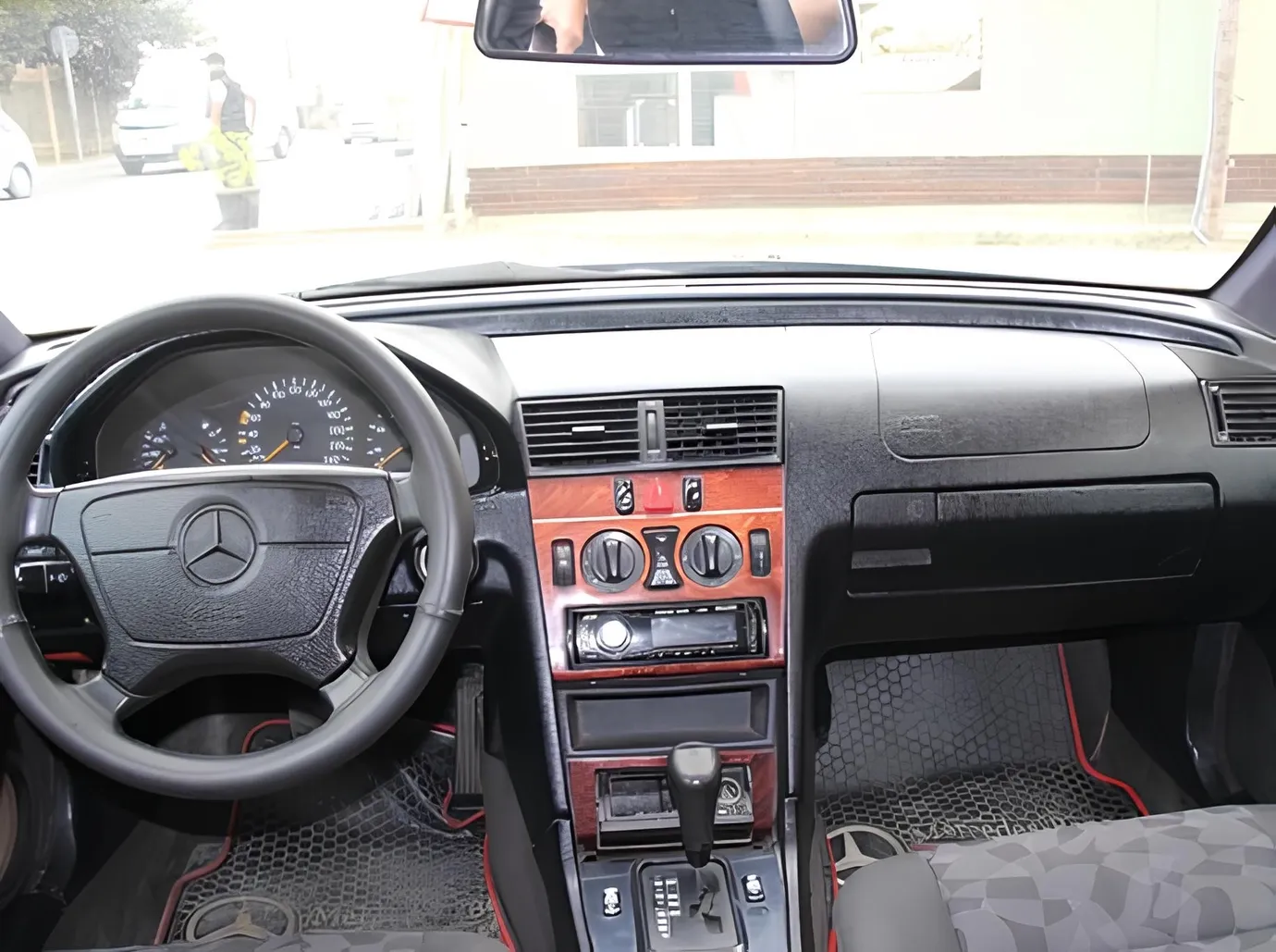 Mercedes C 180, 1.8 L, 1998 year, 298 476 km, Baku - Price: 8 700 ₼ - Tunel.az