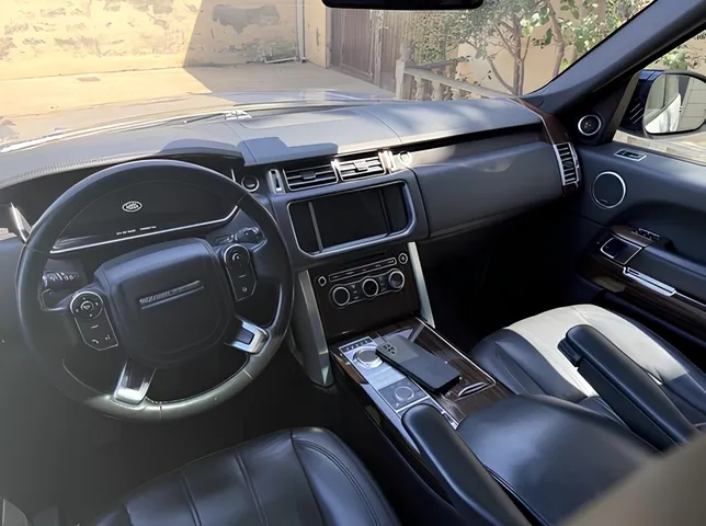 Land Rover Range Rover, 3.0 L, 2016 ano, 190 000 km, Baku - Preço: 50 000 ₼ - Tunel.az