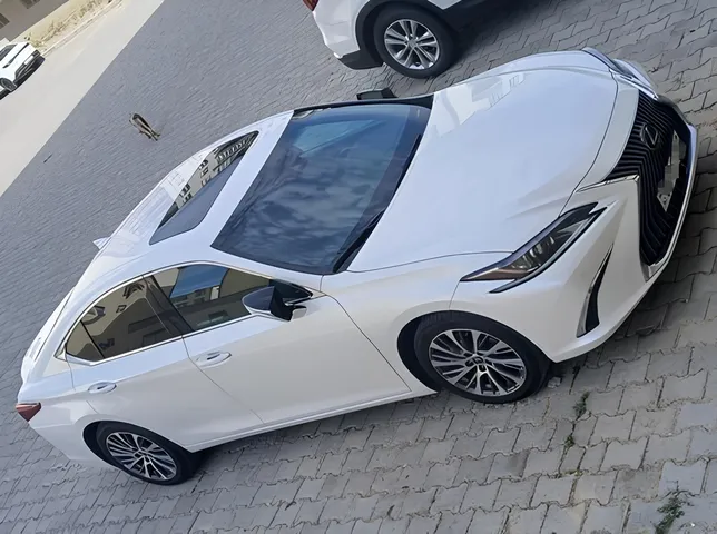 Lexus ES 250, 2.5 L, 2021 year, 135 000 km, Baku - Price: 52 000 ₼ - Tunel.az