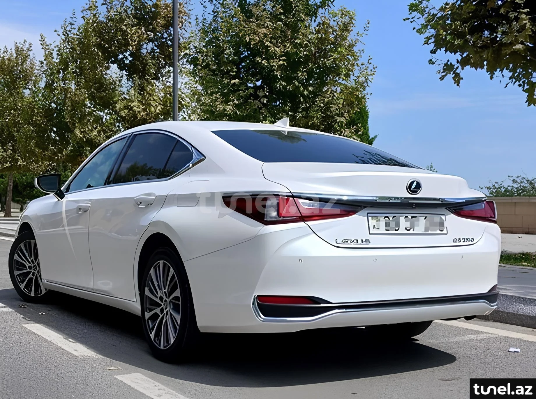 Lexus ES 250 2021