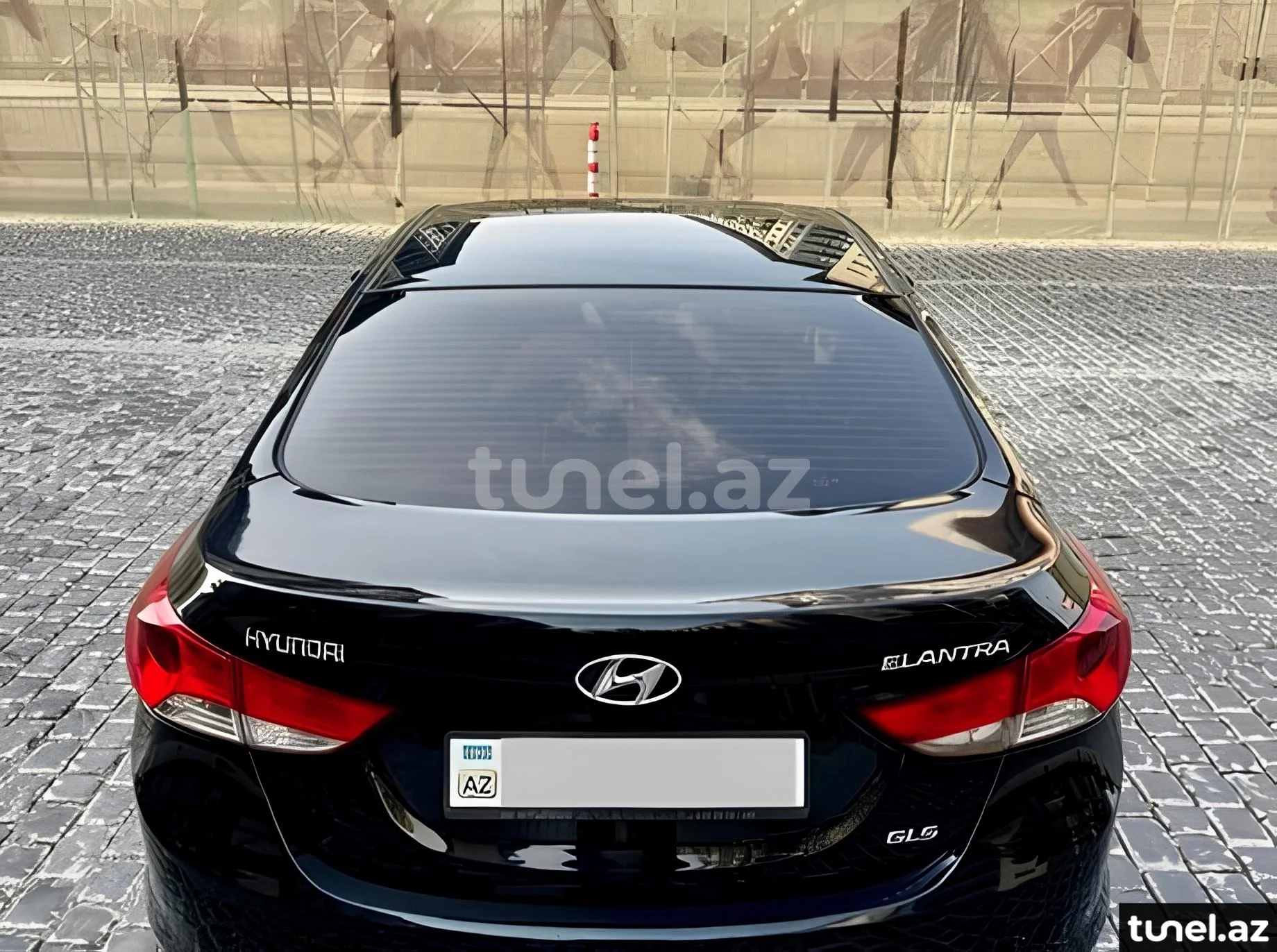 Hyundai Elantra 2012
