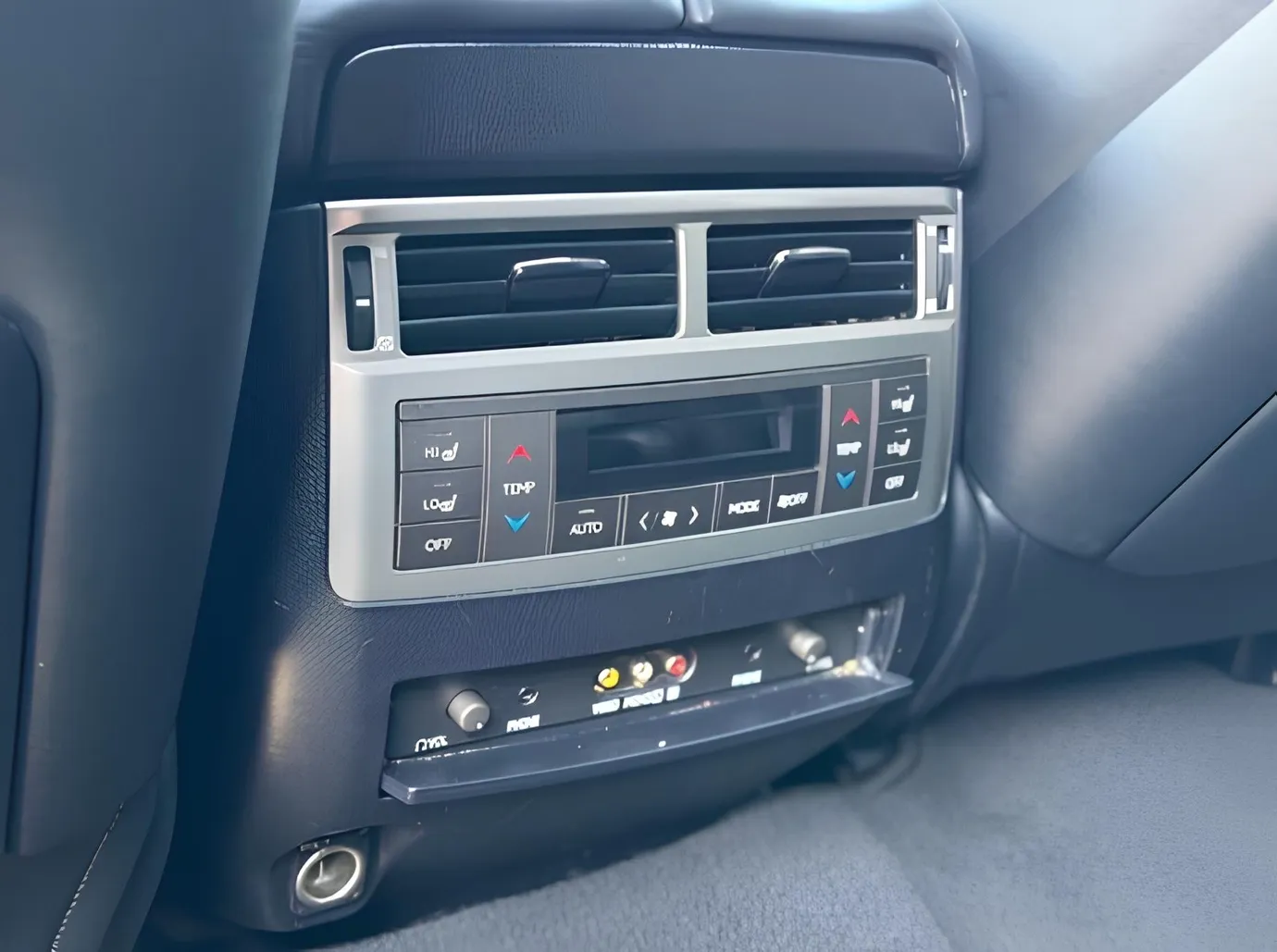 Lexus LX 570, 5.7 L, 2014 жазыңыз жыл, 158 000 km, Baku - Бағасы: 68 500 ₼ - Tunel.az