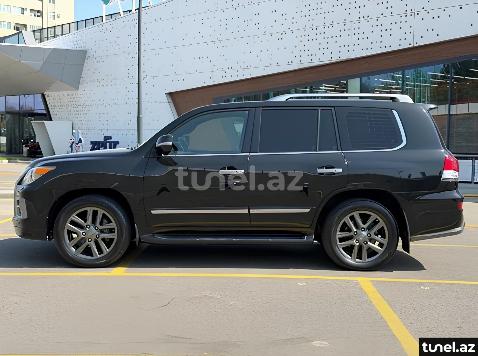 Lexus LX 570 2014