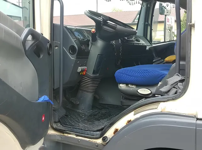 Mercedes Atego 818, 4.3 L, 2001 i̇l, 450 000 km, Bakı - Qiymət: 35 000 ₼ - Tunel.az