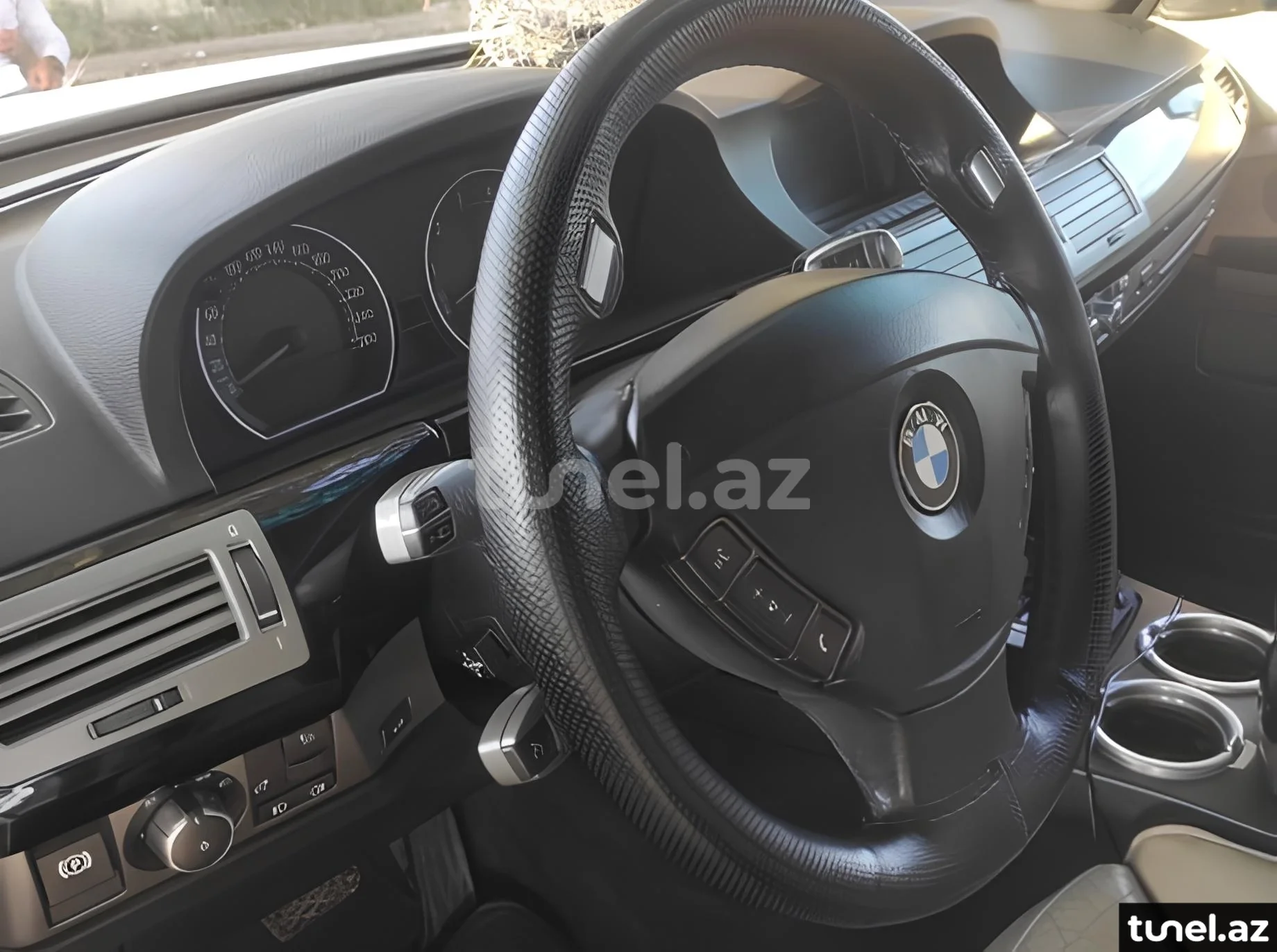 BMW 750 2007
