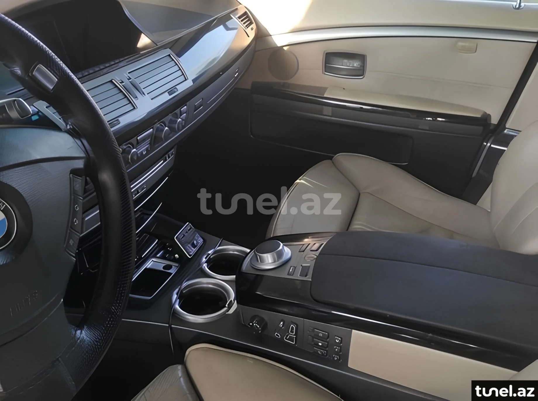 BMW 750 2007