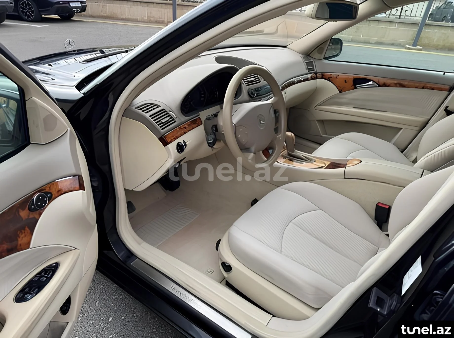 Mercedes E 240 2002