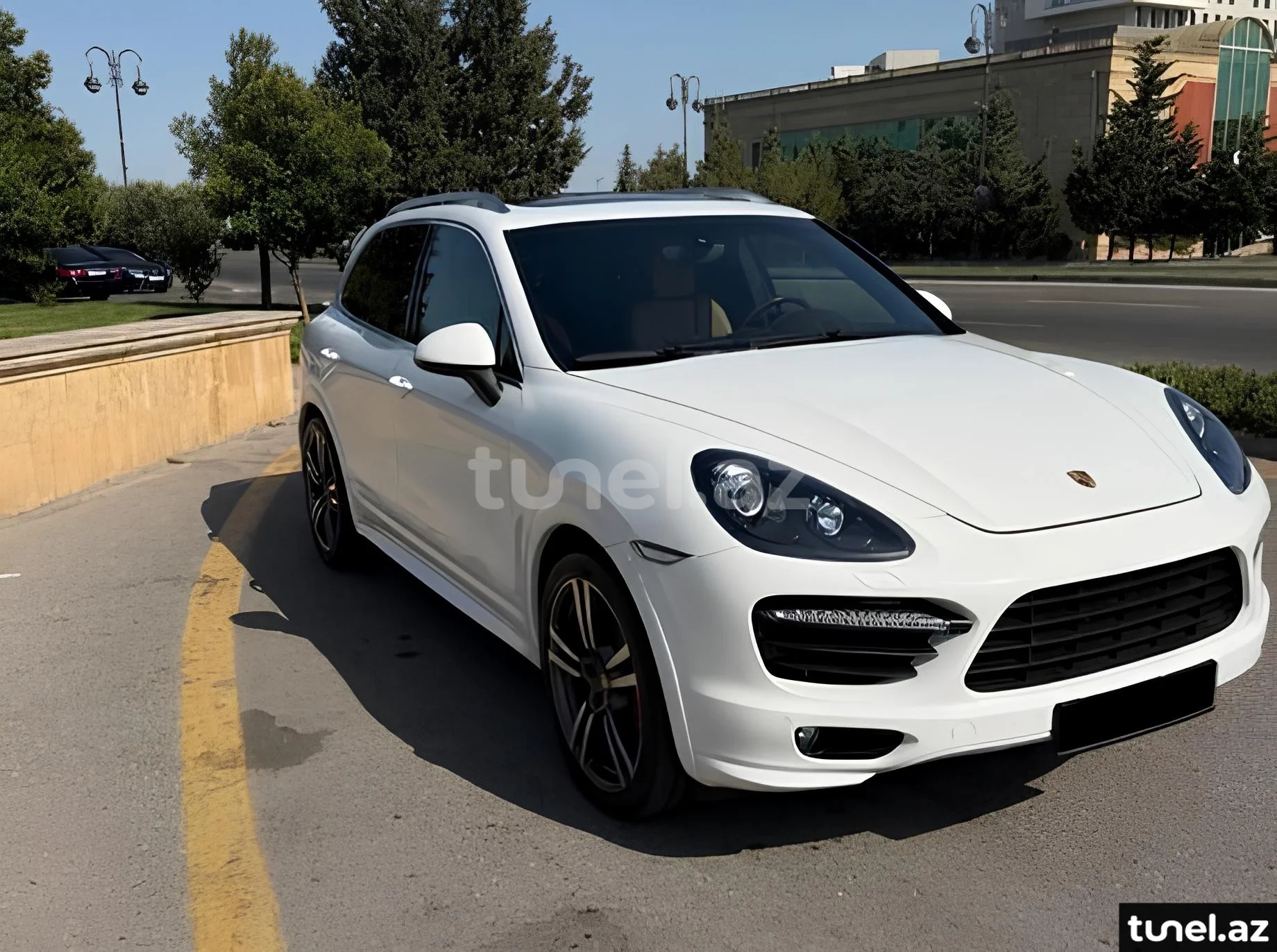 Porsche Cayenne GTS 2012