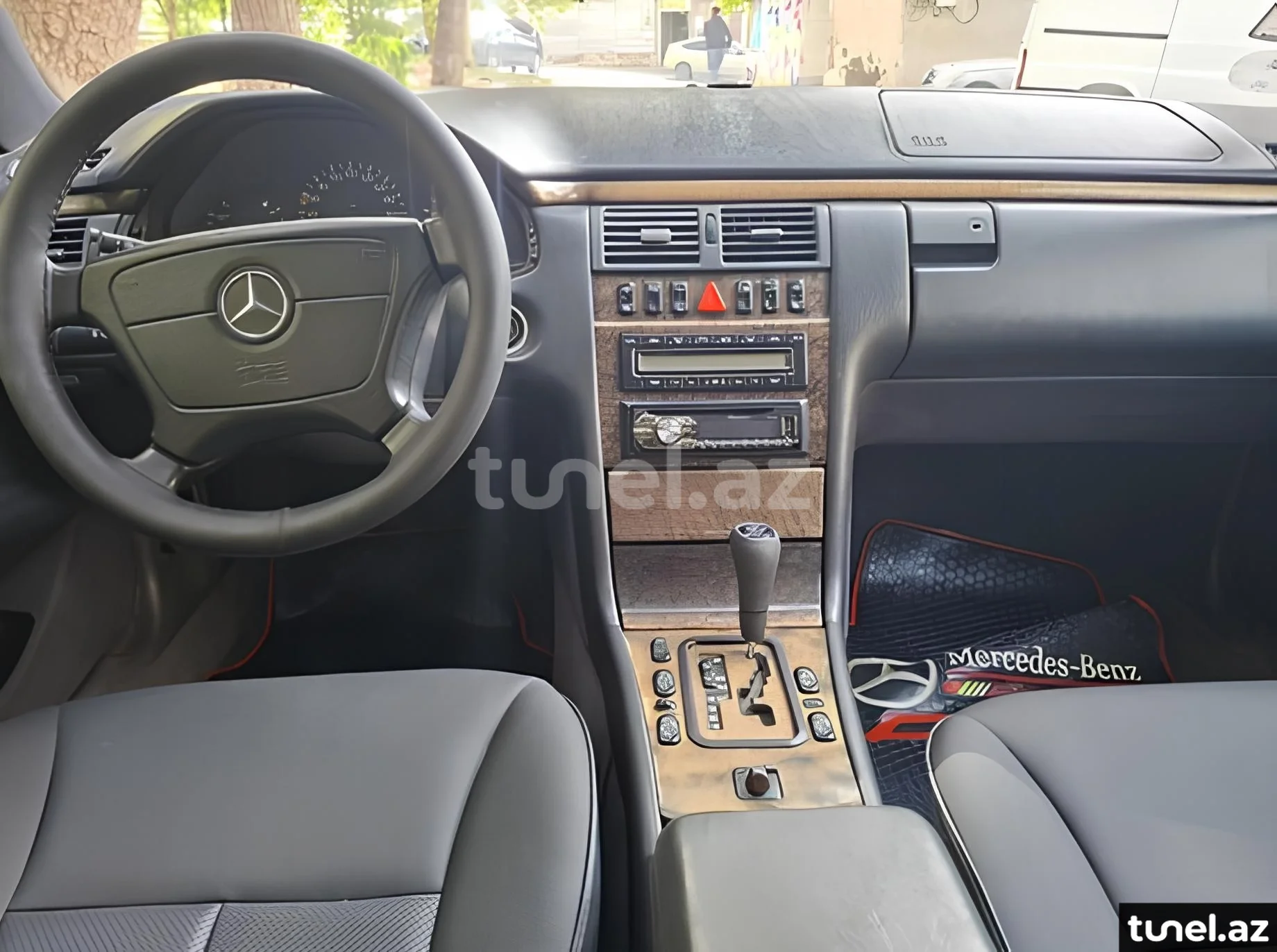 Mercedes E 240 1998