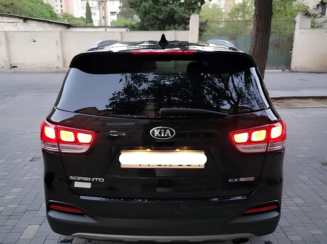 Kia Sorento, 2.0 L, 2018 yıl, 107 000 km, Baku - Fiyat: 32 500 ₼ - Tunel.az
