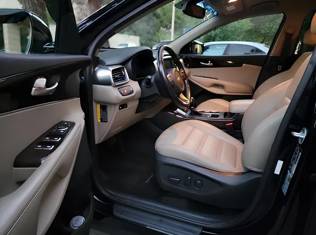 Kia Sorento, 2.0 L, 2018 yıl, 107 000 km, Baku - Fiyat: 32 500 ₼ - Tunel.az