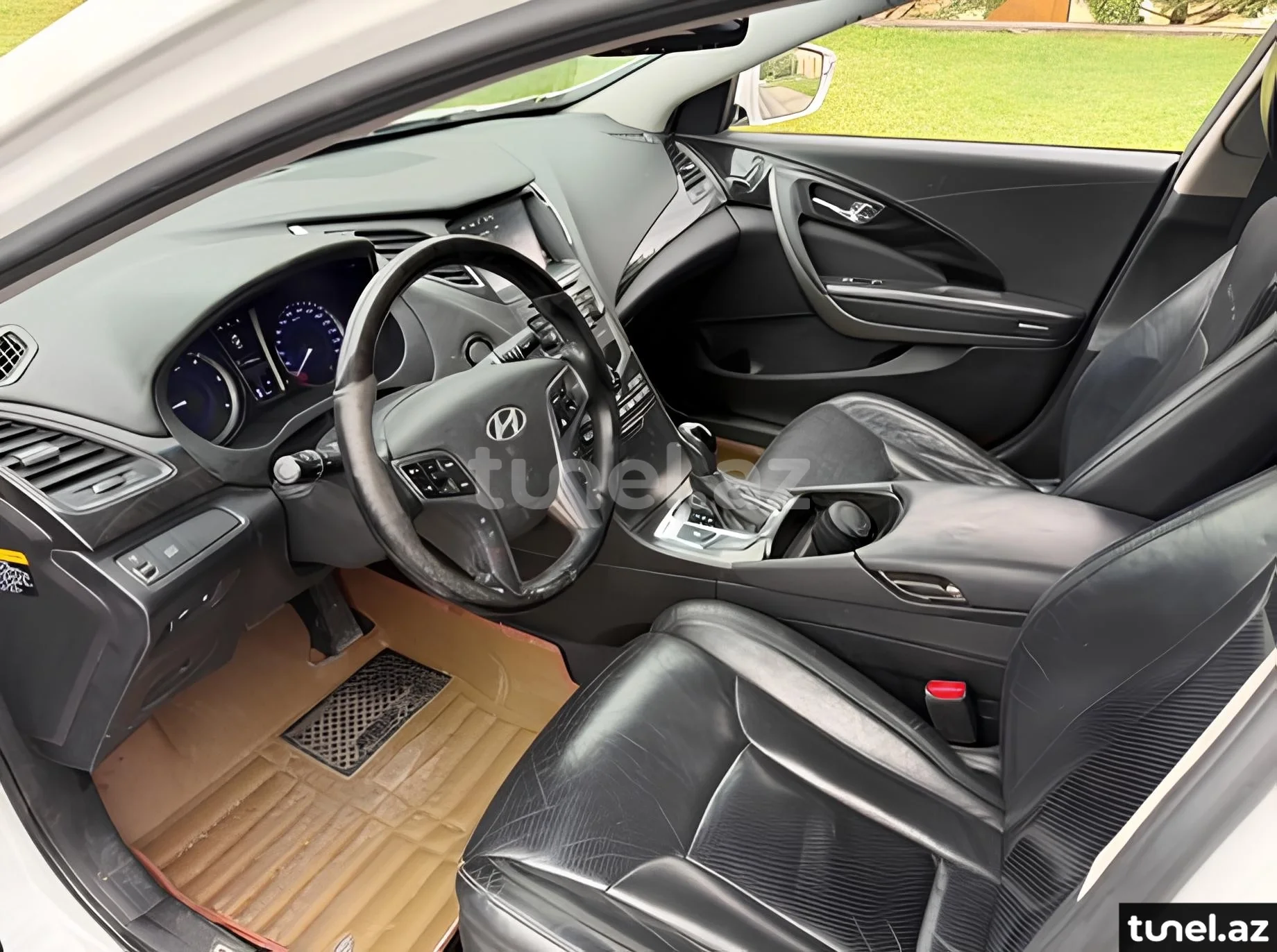 Hyundai Grandeur 2015