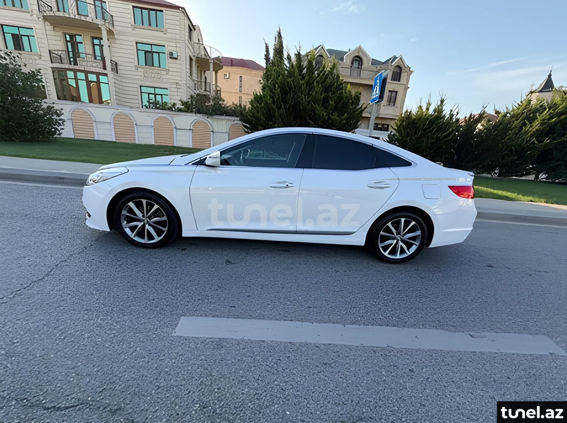 Hyundai Grandeur 2015