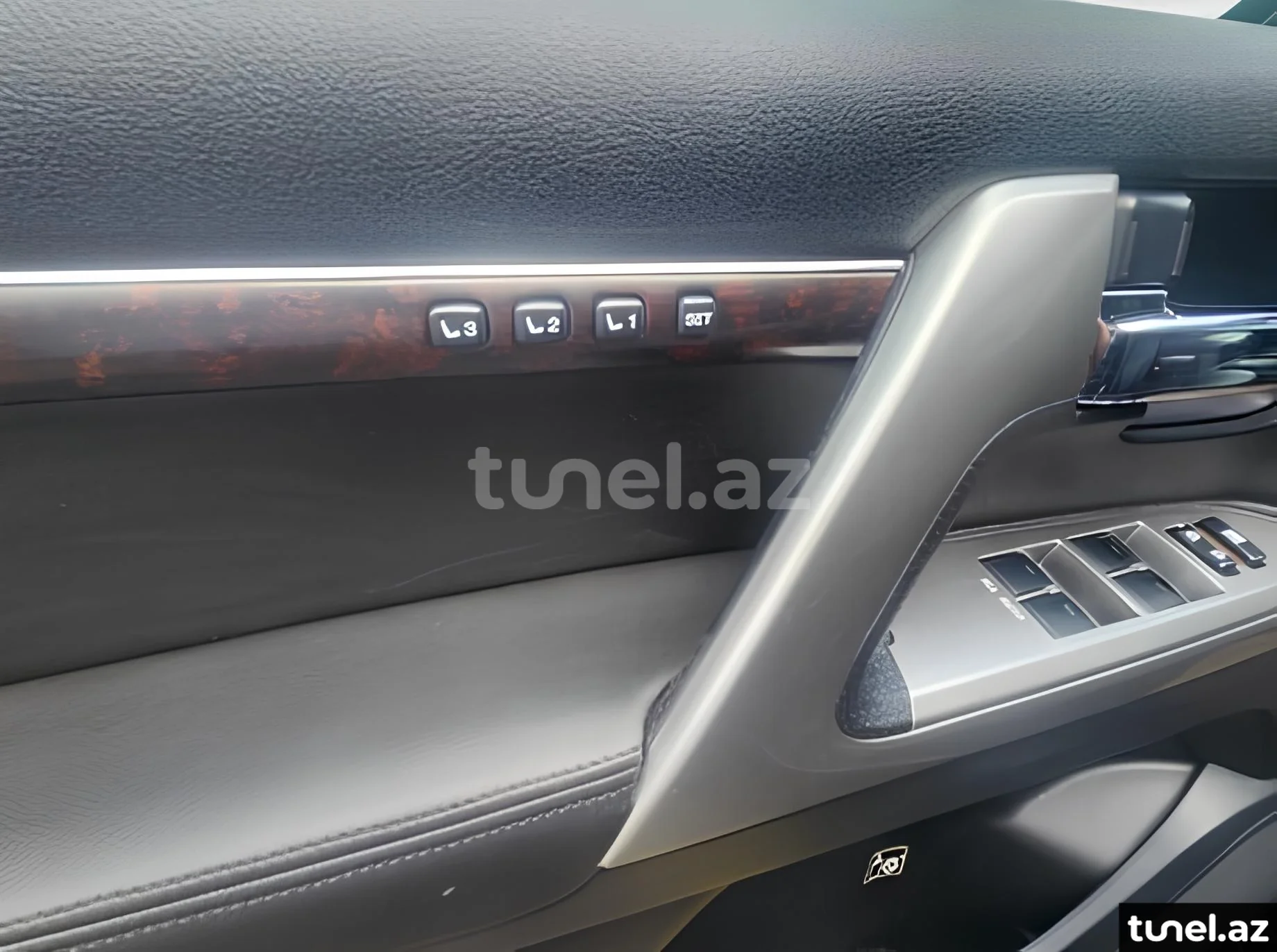 Toyota Land Cruiser 2013