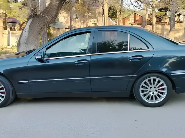 Mercedes C 200, 2.0 L, 2001 year, 234 123 km, Sumgayit - Price: 8 700 ₼ - Tunel.az