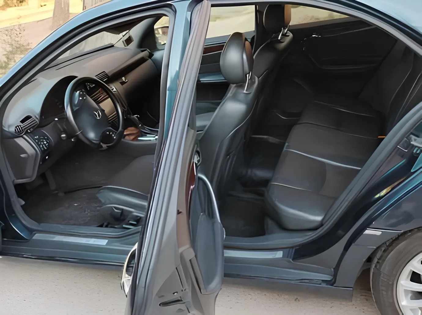 Mercedes C 200, 2.0 L, 2001 year, 234 123 km, Sumgayit - Price: 8 700 ₼ - Tunel.az