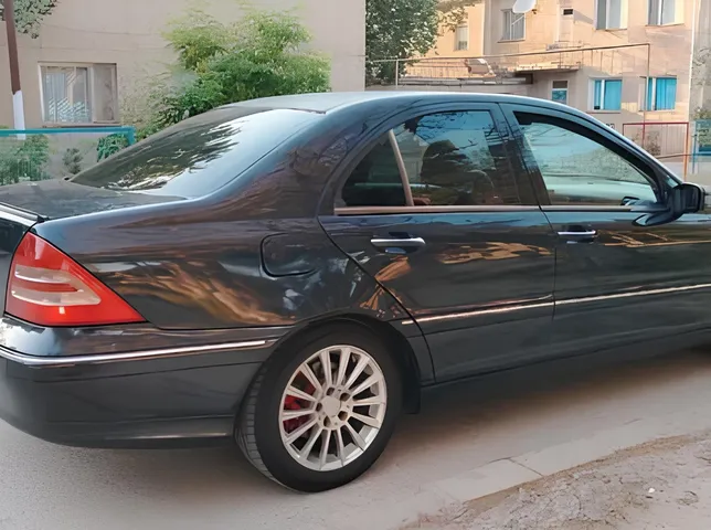 Mercedes C 200, 2.0 L, 2001 year, 234 123 km, Sumgayit - Price: 8 700 ₼ - Tunel.az