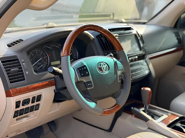 Toyota Land Cruiser, 4.5 L, 2014 i̇l, 198 987 km, Bakı - Qiymət: 67 150 ₼ - Tunel.az