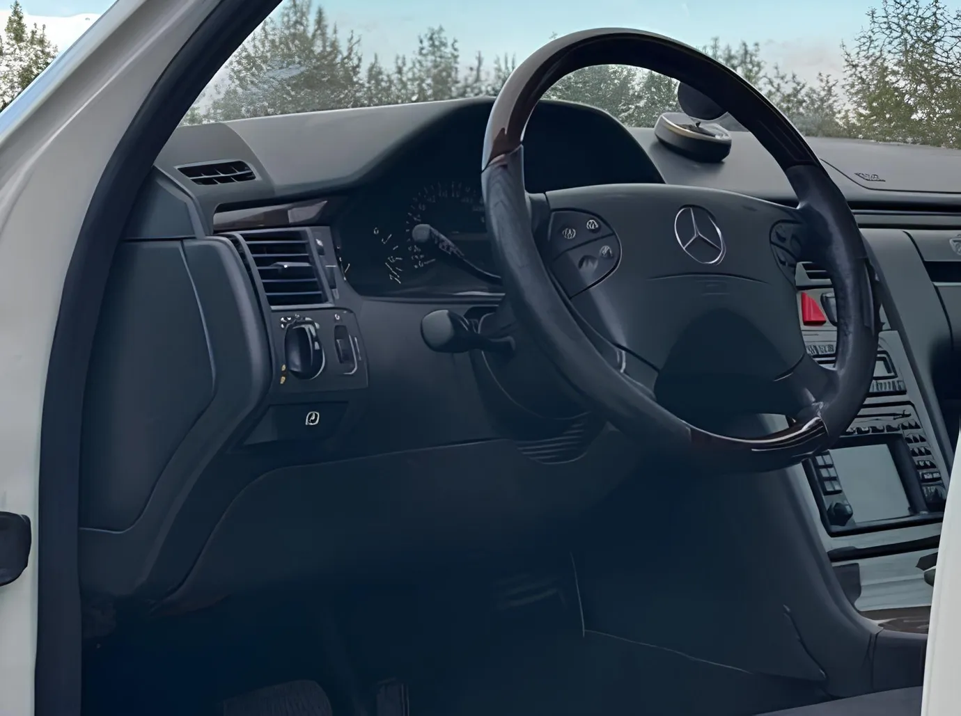 Mercedes E 240, 2.4 L, 2000 year, 348 000 km, Sabirabad - Price: 12 700 ₼ - Tunel.az
