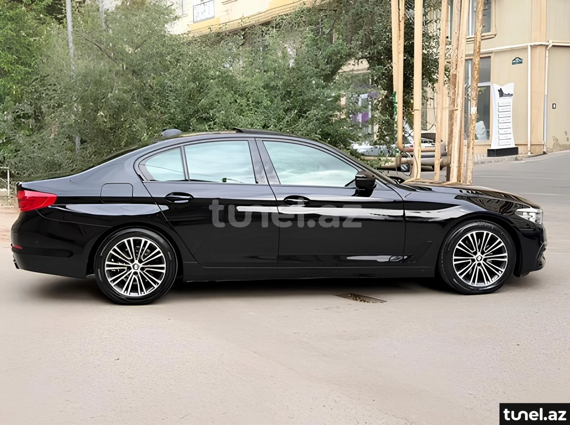 BMW 520 2019