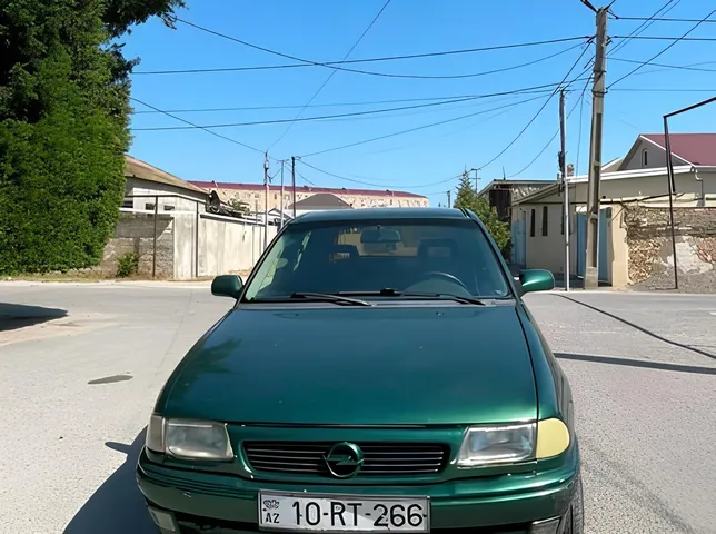 Opel Astra, 1.8 L, 1996 год, 234 123 km, Сумгаит - Цена: 3 500 ₼ - Tunel.az