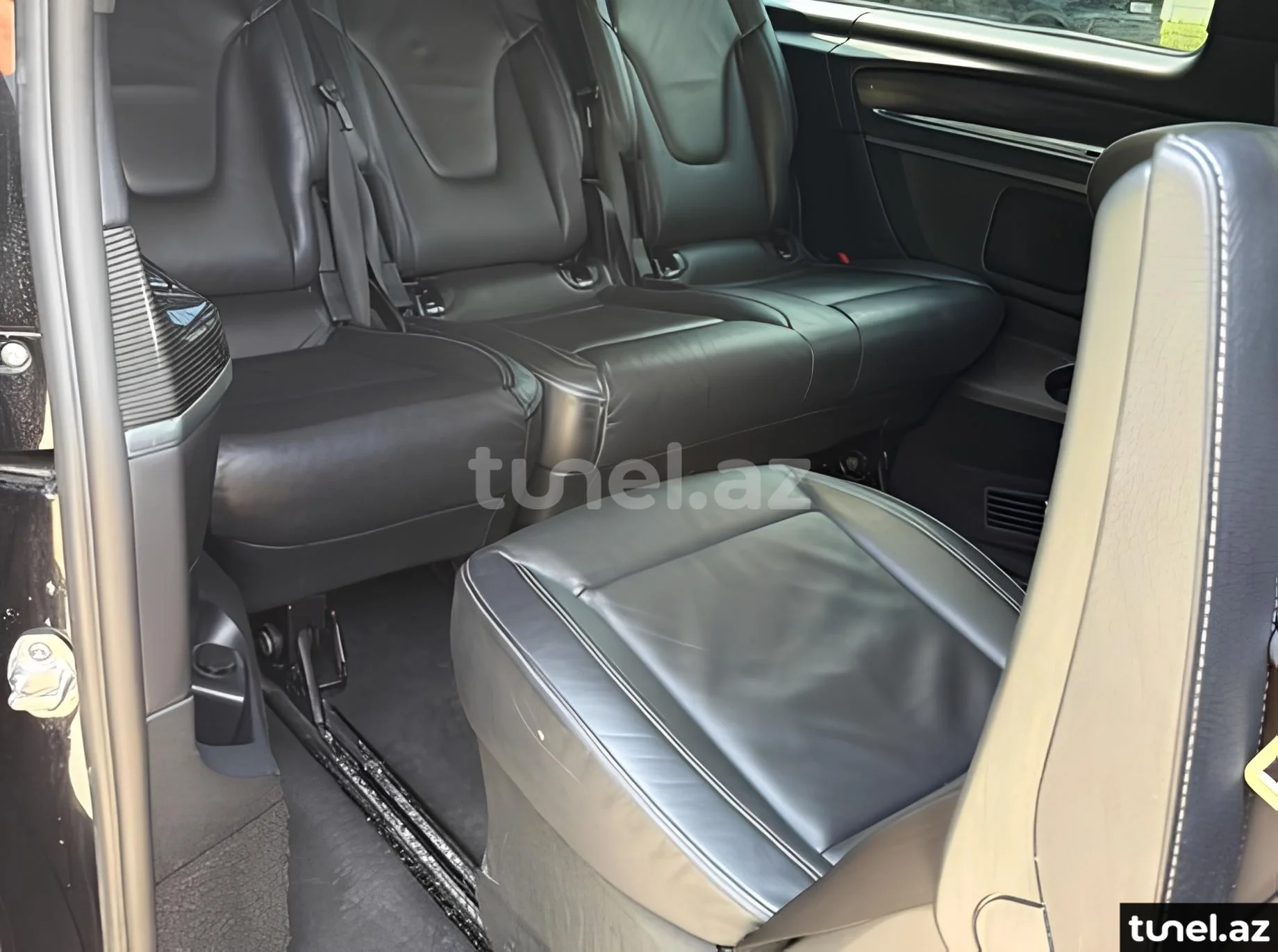 Mercedes Viano 2019