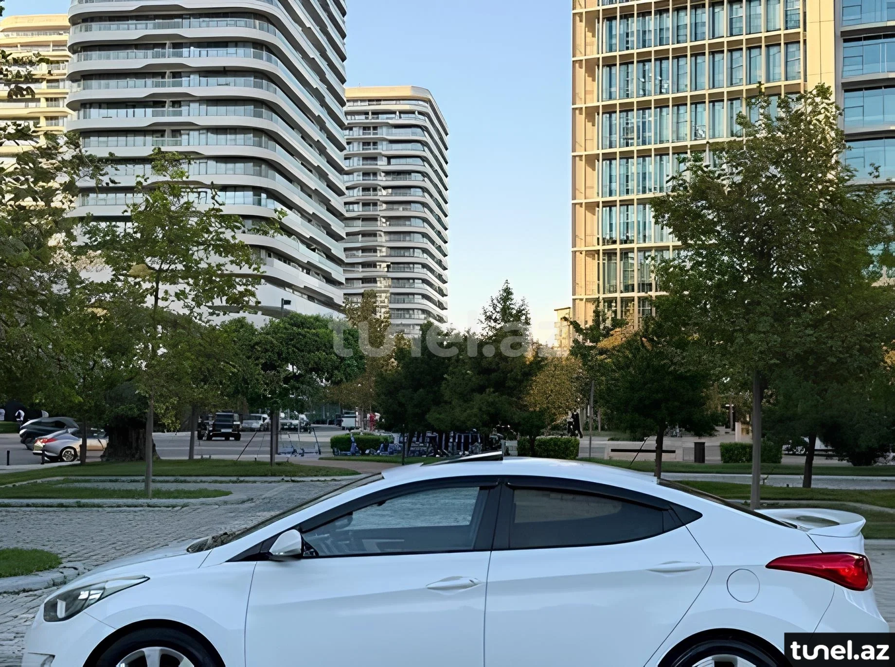 Hyundai Elantra 2013