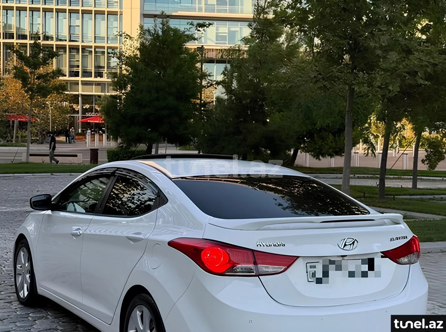 Hyundai Elantra 2013
