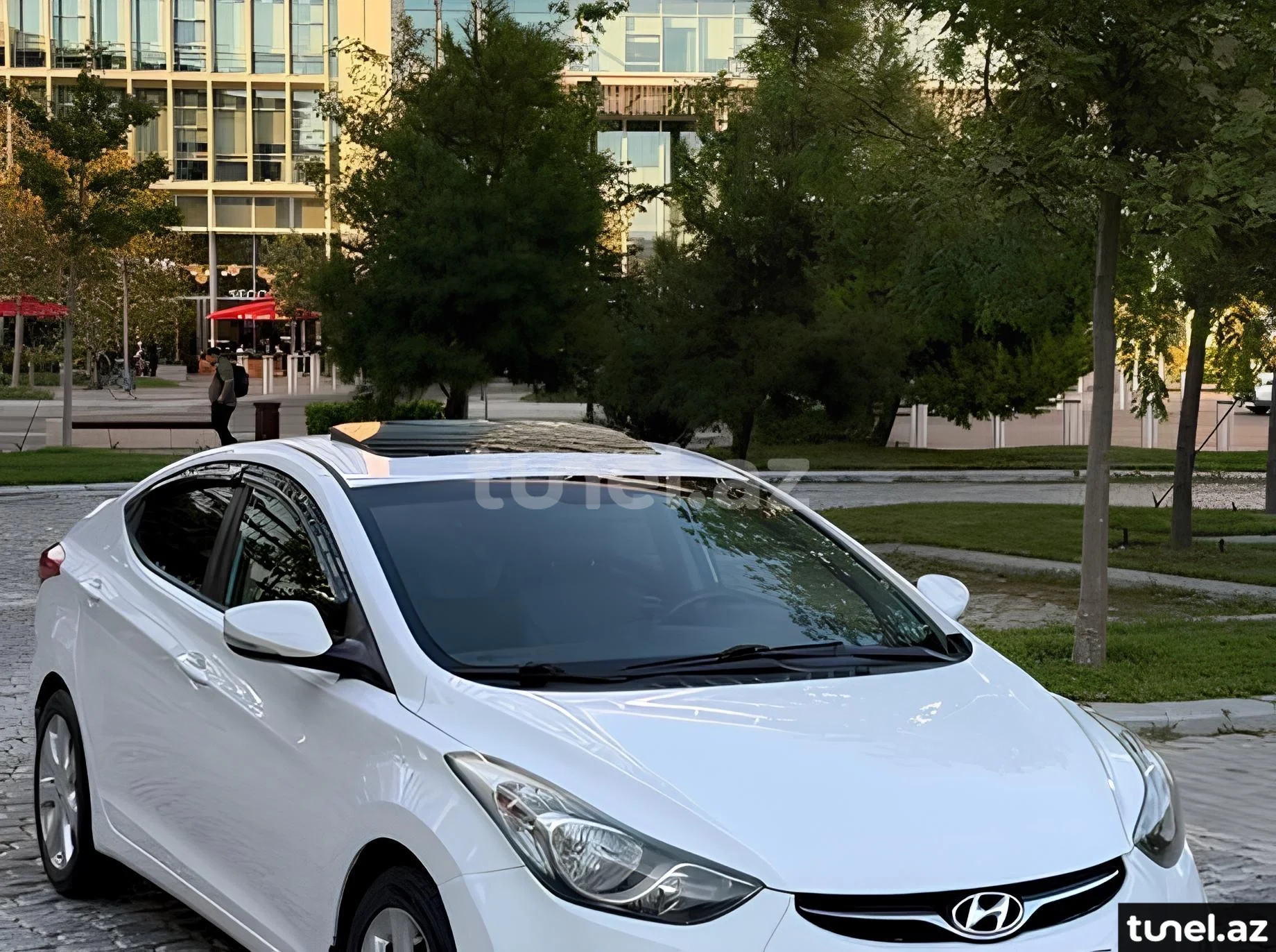 Hyundai Elantra 2013