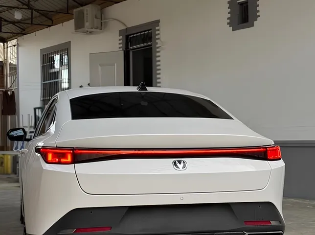Changan Eado, 1.5 L, 2025 год, 18 000 km, Баку - Цена: 27 800 ₼ - Tunel.az