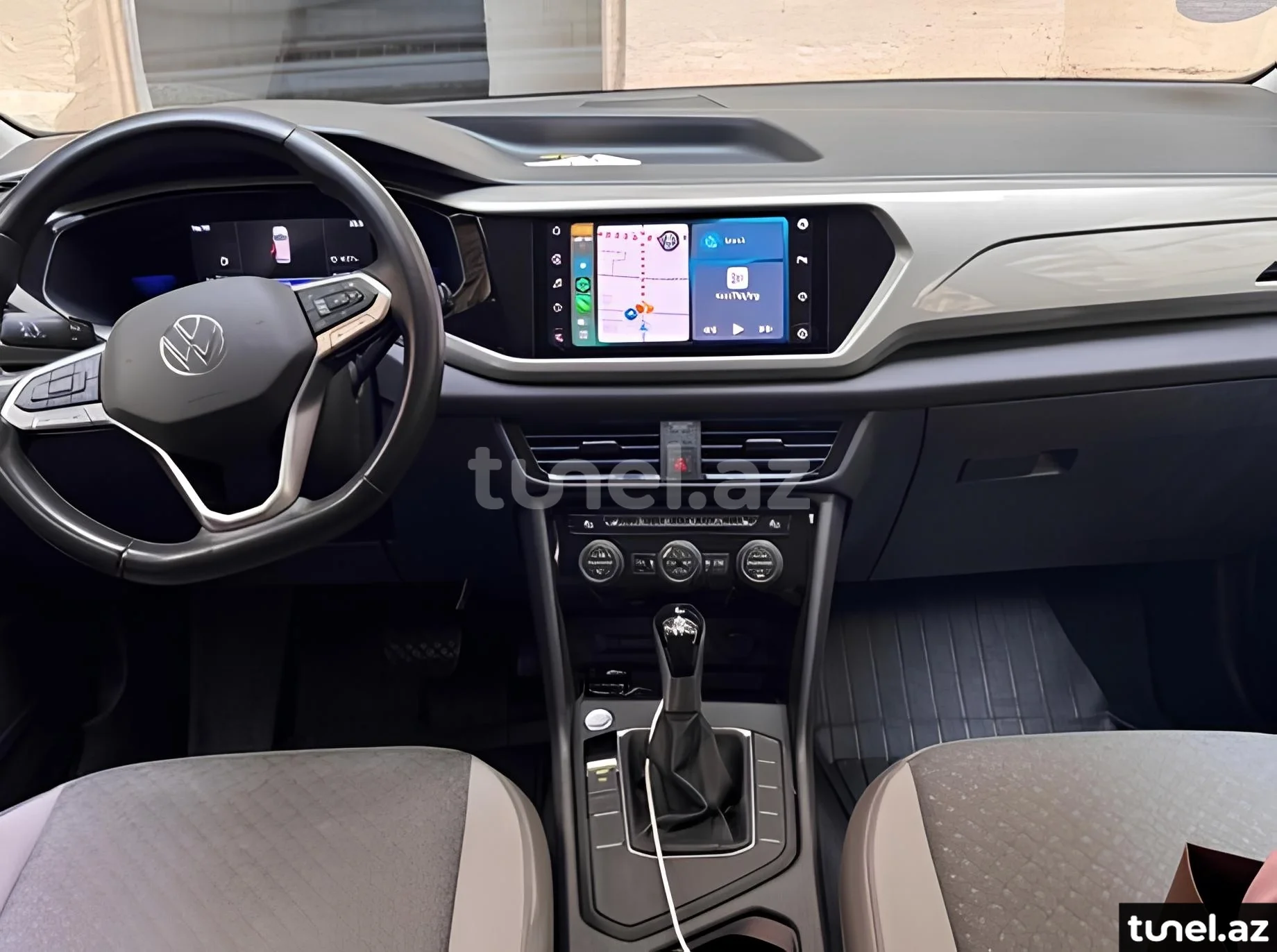 Volkswagen Taos 2021