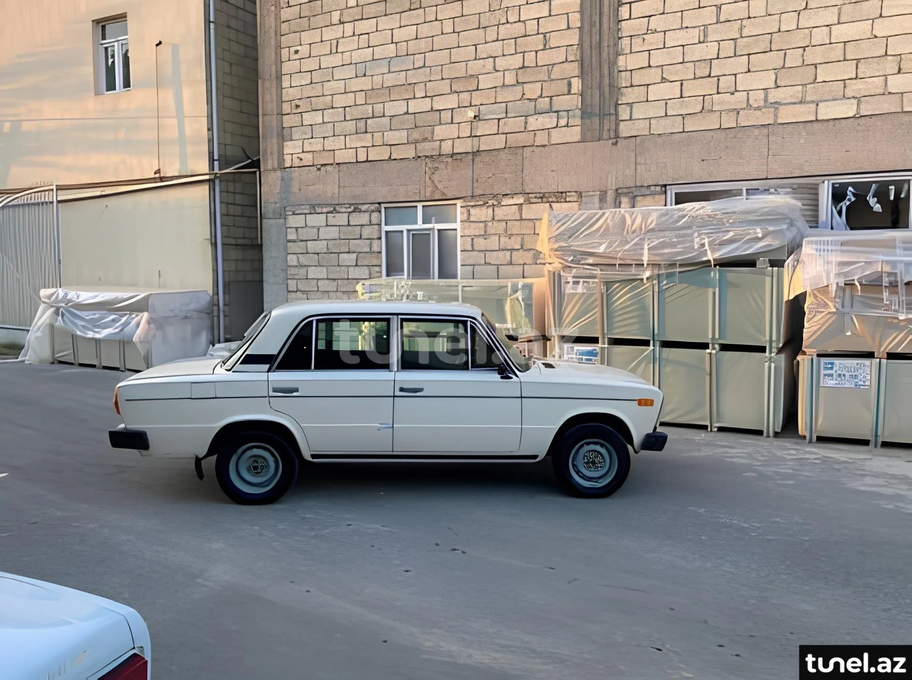 LADA (VAZ) 2106 1990