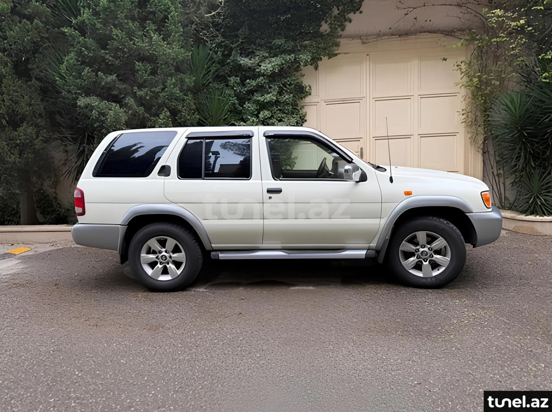 Nissan Pathfinder 2003