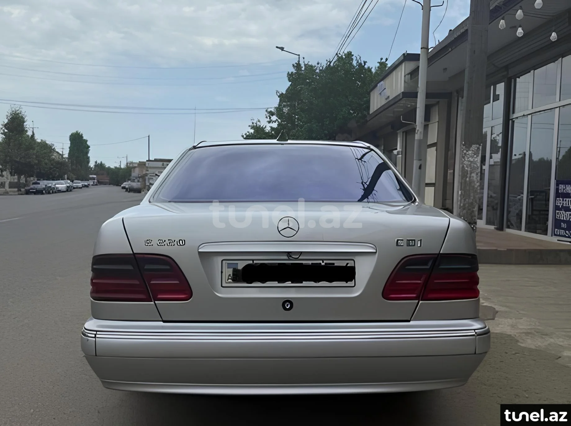 Mercedes E 220 2000