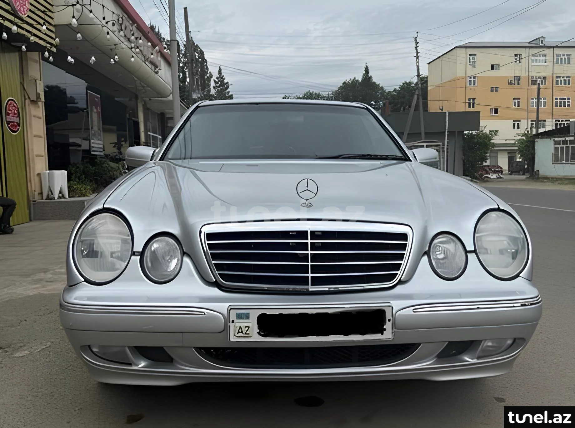 Mercedes E 220 2000