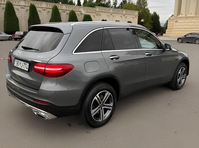 Mercedes GLC 300 4MATIC, 2.0 L, 2018 baujahr, 182 000 km, Ganja - Preis: 46 000 ₼ - Tunel.az