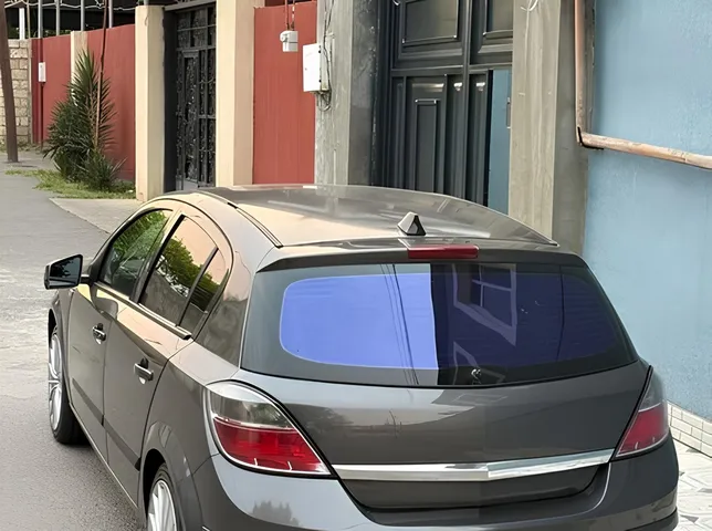 Opel Astra, 1.4 L, 2009 год, 290 000 km, Гянджа - Цена: 13 400 ₼ - Tunel.az