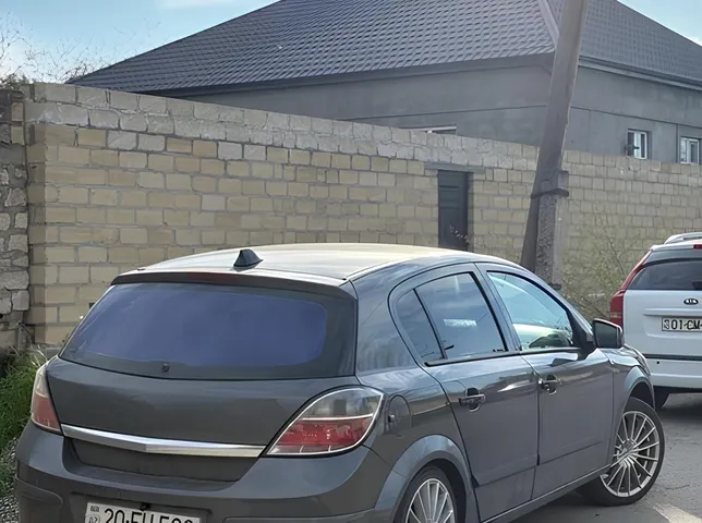 Opel Astra, 1.4 L, 2009 год, 290 000 km, Гянджа - Цена: 13 400 ₼ - Tunel.az