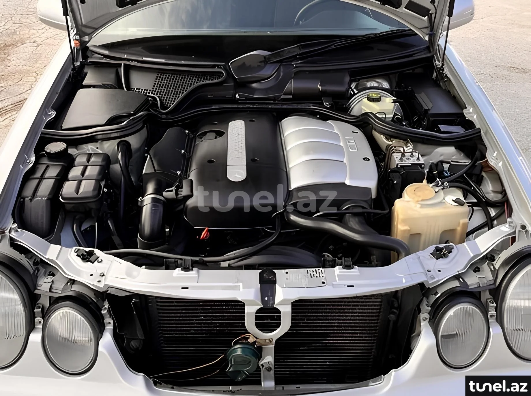 Mercedes E 220 2000