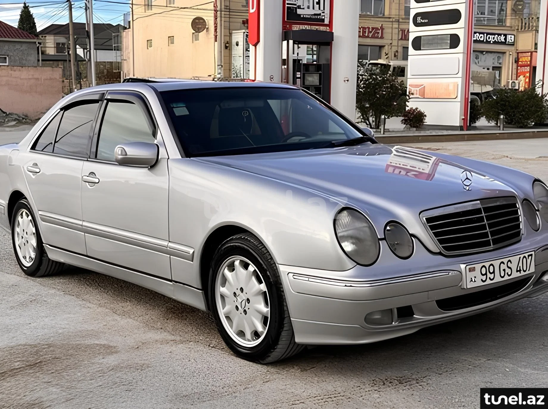 Mercedes E 220 2000