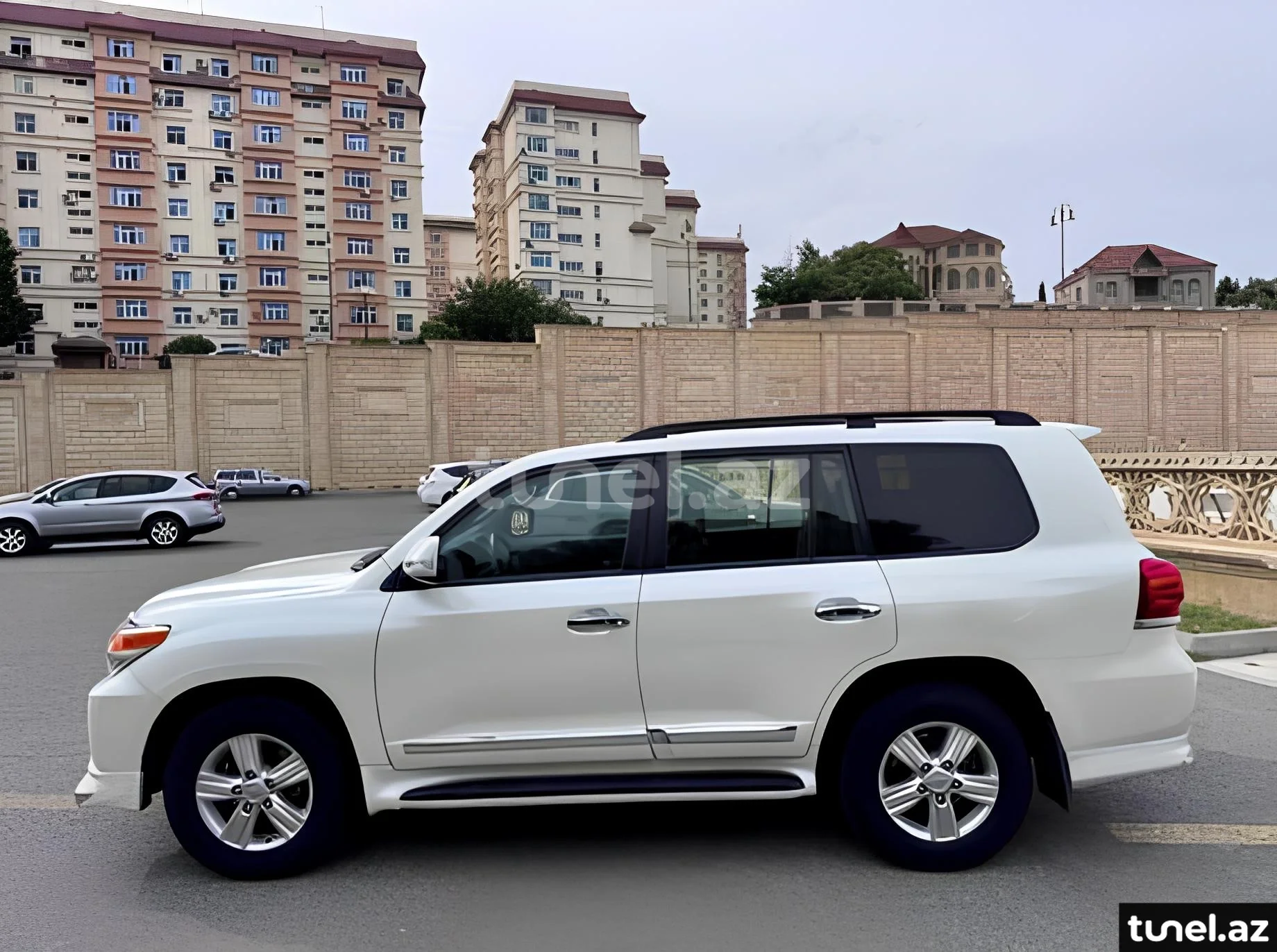 Toyota Land Cruiser 2012