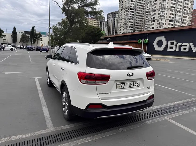 Kia Sorento, 2.0 L, 2017 i̇l, 203 000 km, Bakı - Qiymət: 35 500 ₼ - Tunel.az