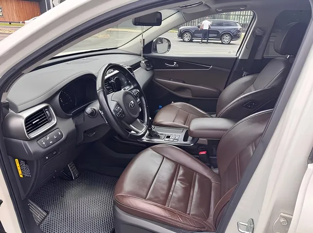 Kia Sorento, 2.0 L, 2017 i̇l, 203 000 km, Bakı - Qiymət: 35 500 ₼ - Tunel.az