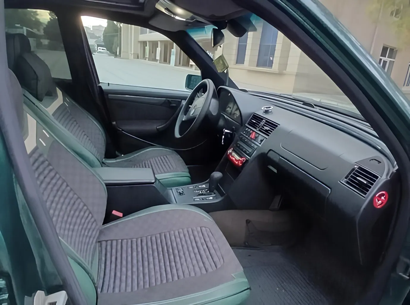 Mercedes C 240, 2.4 L, 1999 year, 359 488 km, Khirdalan - Price: 8 300 ₼ - Tunel.az