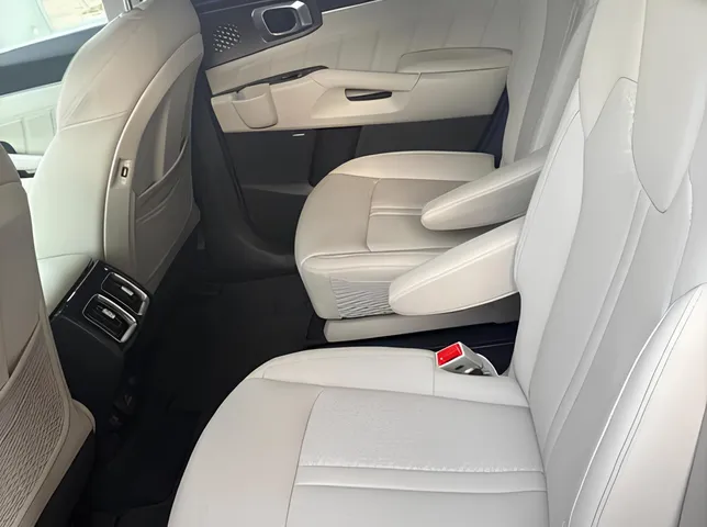 Kia Sorento, 1.6 L, 2023 жазыңыз жыл, 44 400 km, Baku - Бағасы: 53 500 ₼ - Tunel.az