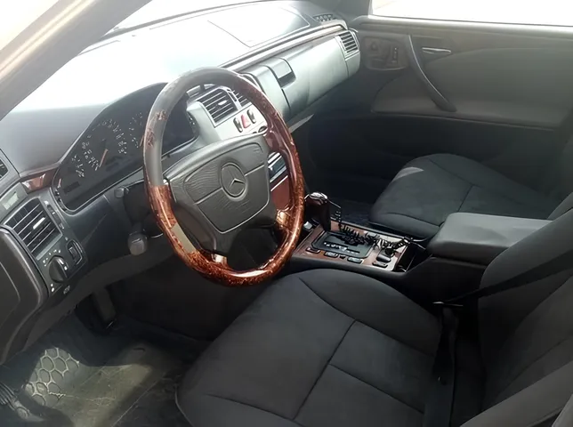 Mercedes E 200, 2.0 L, 1998 წელი, 300 000 km, Shamkir - ფასი: 12 800 ₼ - Tunel.az