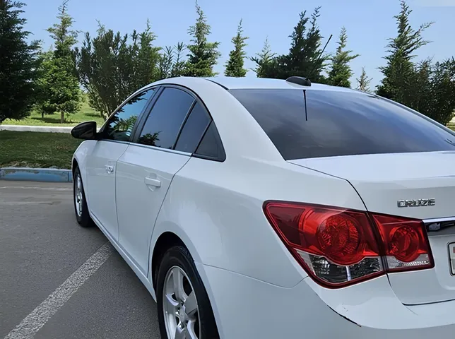 Chevrolet Cruze, 1.4 L, 2015 год, 250 000 km, Сумгаит - Цена: 13 500 ₼ - Tunel.az