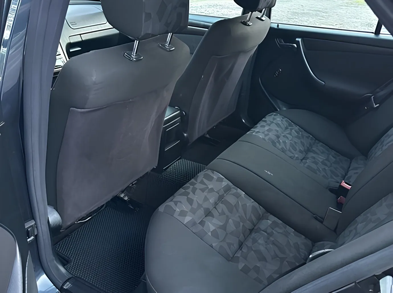 Mercedes C 200, 2.0 L, 1998 i̇l, 246 500 km, Ağdaş - Qiymət: 13 500 ₼ - Tunel.az